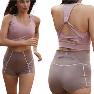 FREE PEOPLE MOVEMENT: You’re a Peach Shorts -Size Small